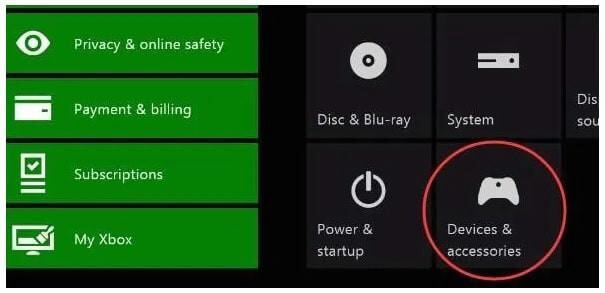 select xbox device&accessories setting to update controller